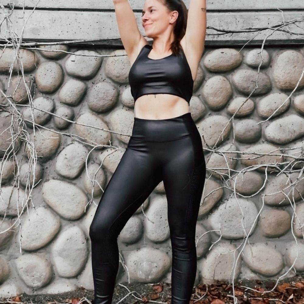 Motion 365 high waisted shine leggings size S